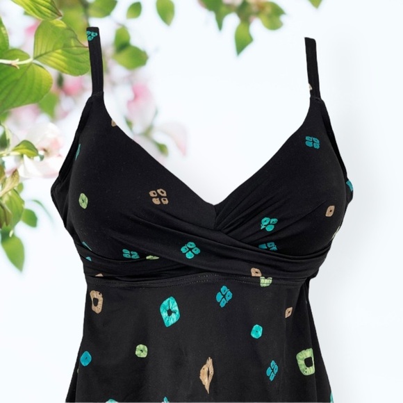 Contours by Coco Reef Tankini TOP Size 8 & 32C - Picture 2 of 7